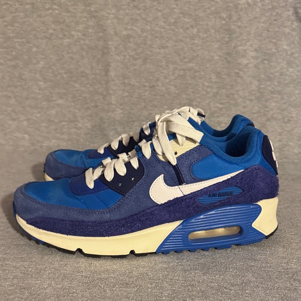 Nike Air Max 90 SE 2 GS 6.5Y or 8 women